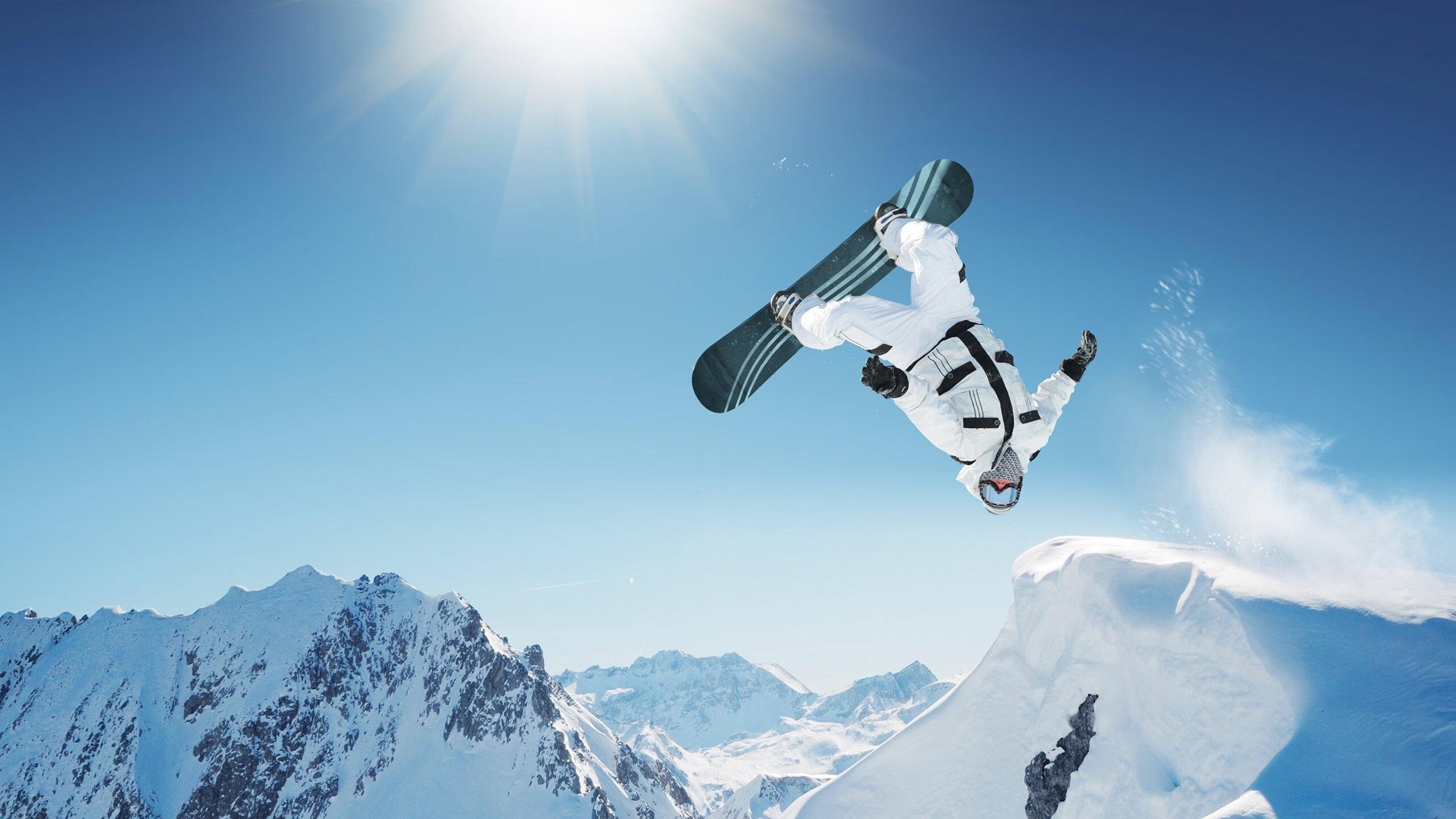 “胡利安·门德斯的全能能力，帮助美洲狮队攻占更高峰”